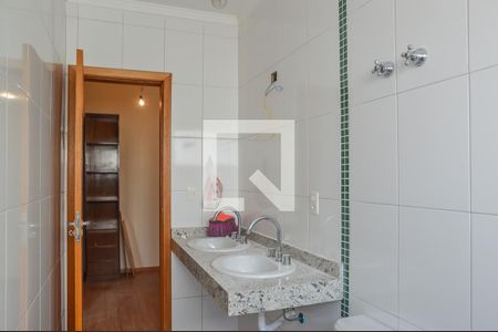 Casa à venda com 179m², 3 quartos e 4 vagas Casa à venda com 179m², 3 quartos e 4 vagasBanheiro da Suíte