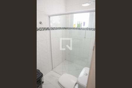 Banheiro da Suite 1 de casa à venda com 2 quartos, 113m² em Vila Helena, Santo André