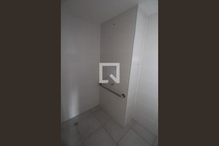 Banheiro Social de apartamento à venda com 1 quarto, 24m² em Jardim Independência (são Paulo), São Paulo