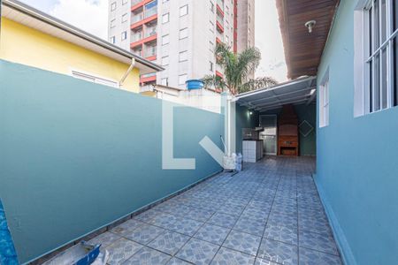 Casa à venda com 80m², 2 quartos e 4 vagasCorredor Lateral
