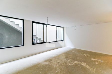 Casa de condomínio à venda com 943m², 4 quartos e 6 vagas Casa de condomínio à venda com 943m², 4 quartos e 6 vagasAcademia