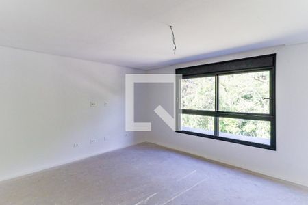 Casa de condomínio à venda com 943m², 4 quartos e 6 vagas Casa de condomínio à venda com 943m², 4 quartos e 6 vagasSuíte 4