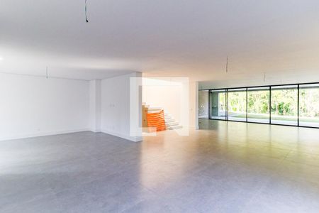 Sala de casa de condomínio à venda com 4 quartos, 943m² em Chácara Santo Antônio, São Paulo