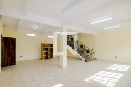 Casa à venda com 380m², 8 quartos e 6 vagasSalão 