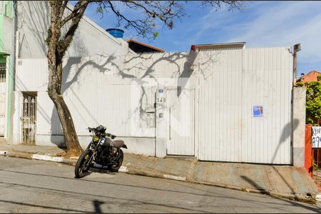 Casa à venda com 380m², 8 quartos e 6 vagasFachada