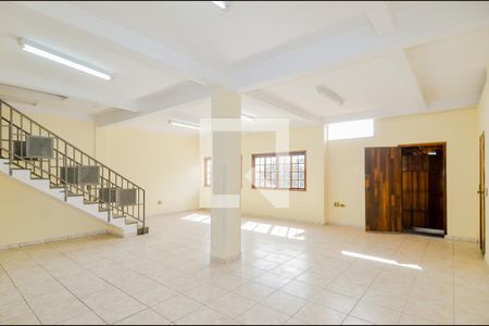 Casa à venda com 380m², 8 quartos e 6 vagasSalão 