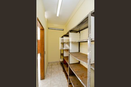 Casa à venda com 380m², 8 quartos e 6 vagasQuarto de Serviço - Salão 