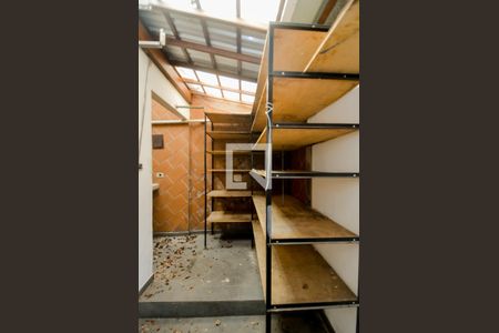 Casa à venda com 380m², 8 quartos e 6 vagasÁrea de Serviço