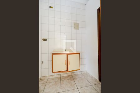 Casa à venda com 380m², 8 quartos e 6 vagasBanheiro do Salão 