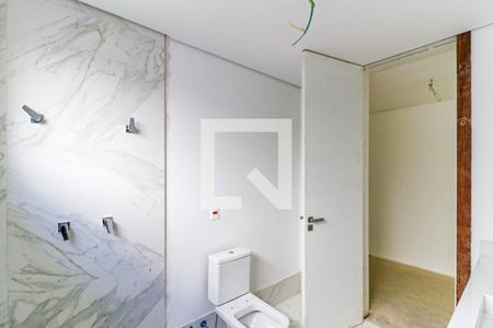 Casa de condomínio à venda com 850m², 4 quartos e 6 vagasBanheiro 1 Suíte 4