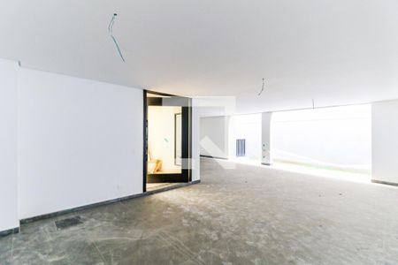 Casa de condomínio à venda com 850m², 4 quartos e 6 vagasGaragem