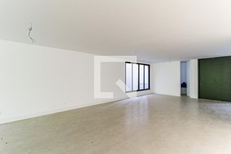 Sala de casa de condomínio à venda com 4 quartos, 838m² em Chácara Santo Antônio, São Paulo