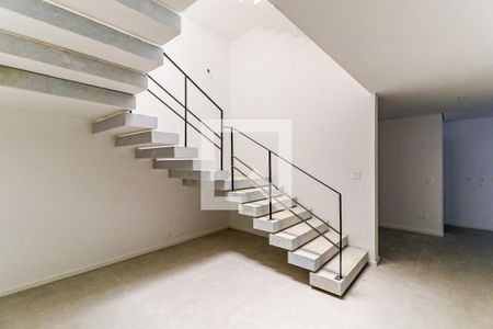 Casa de condomínio à venda com 838m², 4 quartos e 6 vagas Casa de condomínio à venda com 838m², 4 quartos e 6 vagasAcesso casa