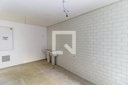 Casa de condomínio à venda com 838m², 4 quartos e 6 vagas Casa de condomínio à venda com 838m², 4 quartos e 6 vagasÁrea de Serviço