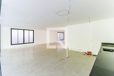 Casa de condomínio à venda com 838m², 4 quartos e 6 vagas Casa de condomínio à venda com 838m², 4 quartos e 6 vagasCozinha