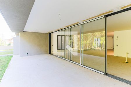 Casa de condomínio à venda com 838m², 4 quartos e 6 vagas Casa de condomínio à venda com 838m², 4 quartos e 6 vagasJardim