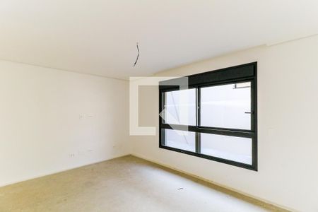 Casa de condomínio à venda com 838m², 4 quartos e 6 vagas Casa de condomínio à venda com 838m², 4 quartos e 6 vagasSuíte 2