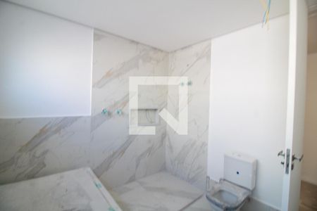 Casa à venda com 849m², 4 quartos e 6 vagasBanheiro da Suíte 4 - Ela