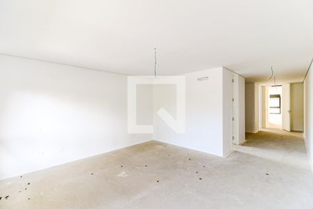 Casa de condomínio à venda com 845m², 4 quartos e 6 vagasSuíte 3