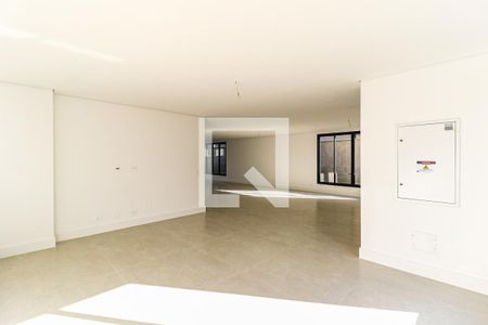 Sala de casa de condomínio à venda com 4 quartos, 845m² em Chácara Santo Antônio, São Paulo