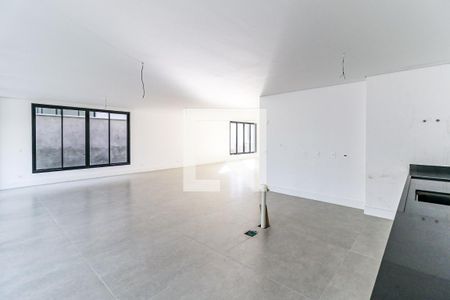 Casa de condomínio à venda com 845m², 4 quartos e 6 vagasCozinha