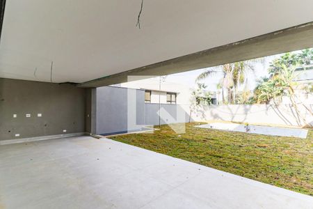 Casa de condomínio à venda com 845m², 4 quartos e 6 vagasVaranda