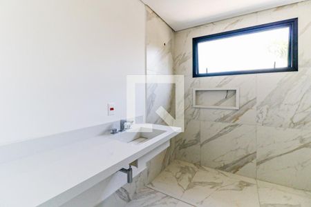 Casa de condomínio à venda com 828m², 4 quartos e 6 vagas Casa de condomínio à venda com 828m², 4 quartos e 6 vagasBanheiro 1 Suíte 4