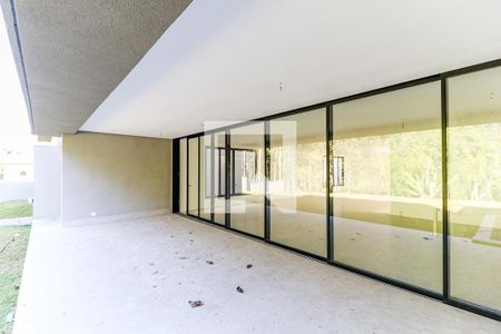 Casa de condomínio à venda com 828m², 4 quartos e 6 vagas Casa de condomínio à venda com 828m², 4 quartos e 6 vagasJardim