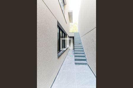 Casa de condomínio à venda com 828m², 4 quartos e 6 vagas Casa de condomínio à venda com 828m², 4 quartos e 6 vagasEntrada lateral