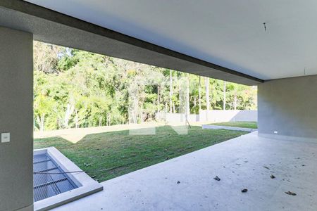 Casa de condomínio à venda com 828m², 4 quartos e 6 vagas Casa de condomínio à venda com 828m², 4 quartos e 6 vagasJardim