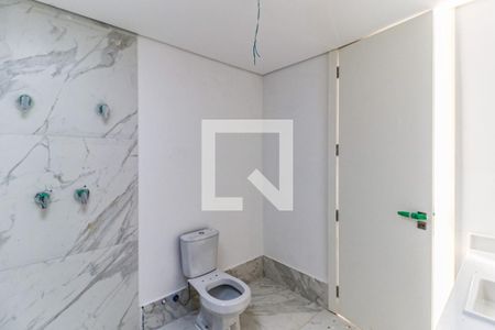 Casa de condomínio à venda com 935m², 4 quartos e 6 vagas Casa de condomínio à venda com 935m², 4 quartos e 6 vagasBanheiro Suíte 1