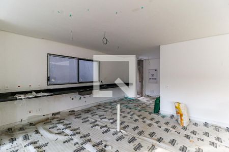 Casa de condomínio à venda com 935m², 4 quartos e 6 vagas Casa de condomínio à venda com 935m², 4 quartos e 6 vagasCozinha