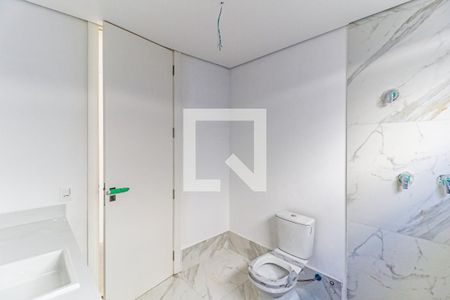 Casa de condomínio à venda com 935m², 4 quartos e 6 vagas Casa de condomínio à venda com 935m², 4 quartos e 6 vagasBanheiro Suíte 2