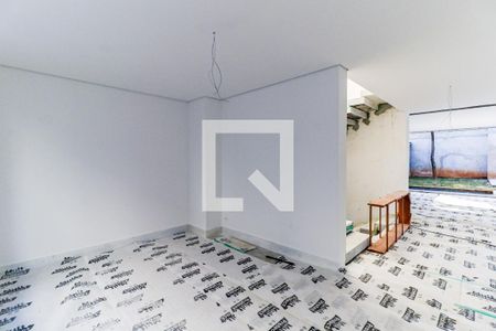 Sala de TV de casa de condomínio à venda com 4 quartos, 935m² em Chácara Santo Antônio, São Paulo