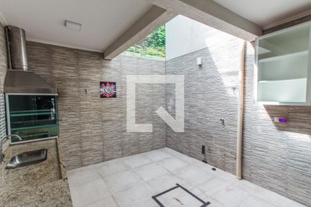 Casa à venda com 120m², 3 quartos e 1 vagaÁrea de Serviço