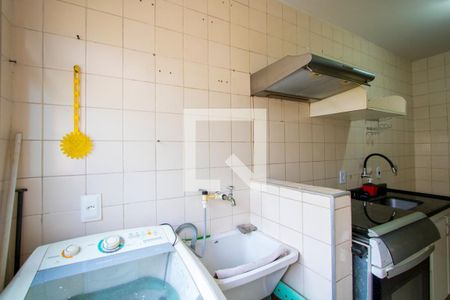 Área de serviço de apartamento para alugar com 2 quartos, 50m² em Cidade São Jorge, Santo André