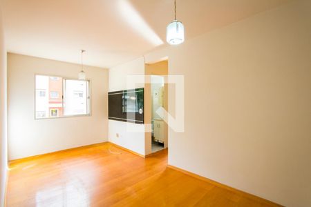 Sala de apartamento para alugar com 2 quartos, 50m² em Cidade São Jorge, Santo André