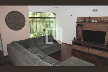 Casa à venda com 3 quartos, 205m² em Nova Petrópolis, São Bernardo do Campo