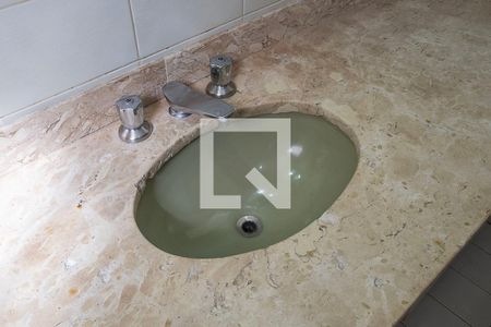 Apartamento à venda com 140m², 3 quartos e 2 vagasQuarto 3 - Banheiro