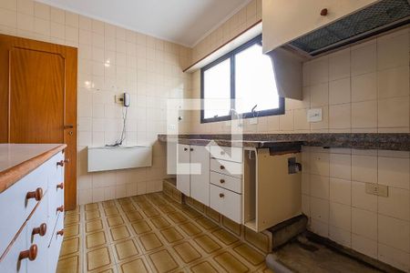 Apartamento à venda com 140m², 3 quartos e 2 vagasCozinha