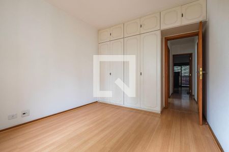 Apartamento à venda com 140m², 3 quartos e 2 vagasQuarto 2