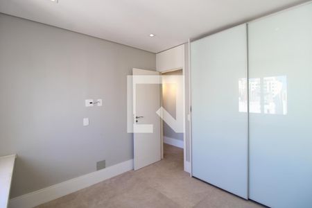 Apartamento à venda com 95m², 3 quartos e 1 vagaQuarto 2 - Armários