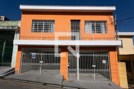 Fachada de casa à venda com 4 quartos, 188m² em Vila Carrao, São Paulo