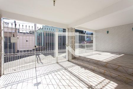 Garagem de casa à venda com 4 quartos, 188m² em Vila Carrao, São Paulo