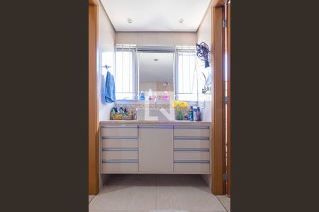 Apartamento à venda com 121m², 3 quartos e 1 vaga Apartamento à venda com 121m², 3 quartos e 1 vagaSuíte Americana 2