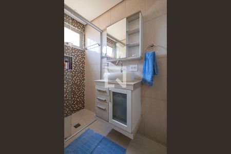 Apartamento à venda com 121m², 3 quartos e 1 vaga Apartamento à venda com 121m², 3 quartos e 1 vagaSuíte - Banheiro