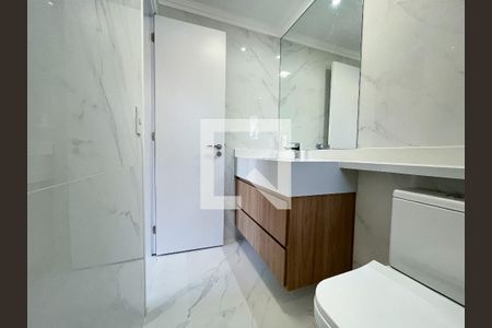 Apartamento para alugar com 81m², 2 quartos e 1 vaga Apartamento para alugar com 81m², 2 quartos e 1 vagaBanheiro da Suíte 1