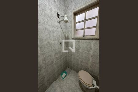 Casa à venda com 395m², 5 quartos e 2 vagas Casa à venda com 395m², 5 quartos e 2 vagasBanheiro da Suíte 4