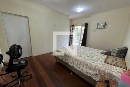 Casa à venda com 395m², 5 quartos e 2 vagas Casa à venda com 395m², 5 quartos e 2 vagasSuíte 1