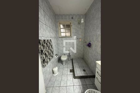 Casa à venda com 395m², 5 quartos e 2 vagas Casa à venda com 395m², 5 quartos e 2 vagasBanheiro da Suíte 3